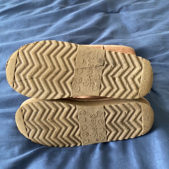 EUC Skechers boots - Picture 3 of 5